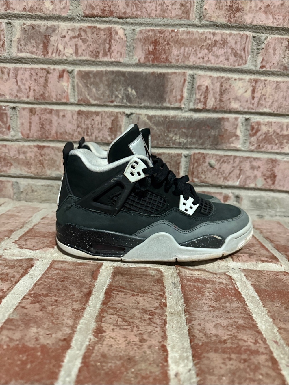 Kids Jordan 4 retro “fear” Black/grey Sneakers size 4y